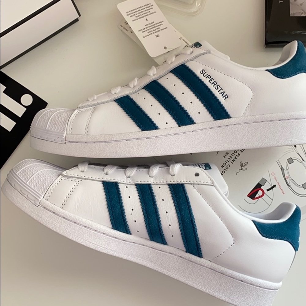 NWT Adidas superstar - Picture 10 of 11